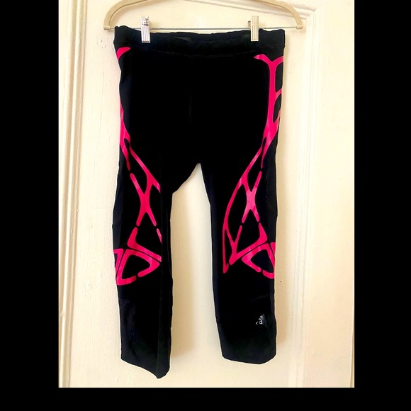 Adidas crop workout pants. - Picture 1 of 2